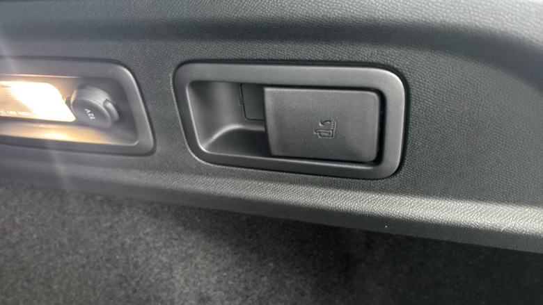 Peugeot 308 1.2 Hybrid 145 GT 5dr e-DSC6 Petrol Estate